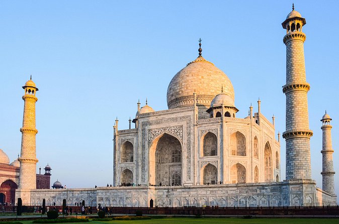 2-Day Tour to Taj Mahal and Agra from Chennai with Both Side Commercial Flights - Day 2: Taj Mahal at sunrise (6am pickup) and what could change