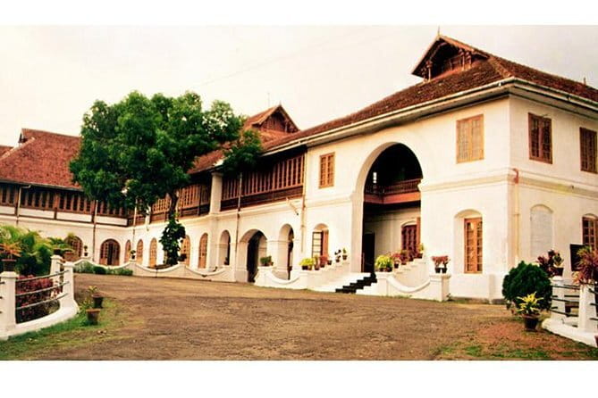 3 Nights Private Kerala Premium Package by Sanguine Holidays - Day 4 Fort Kochi: Chinese fishing nets, St Francis Church, Jew Town, Paradesi Synagogue, Dutch Palace, and the beach
