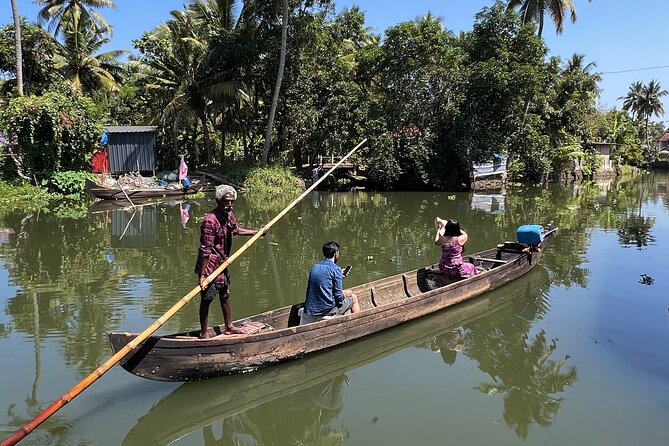 6hrs Alleppey Houseboat Tour-Serene Canals, Local Life & Food. - Kuttamangalam Canal by small boat: where the big houseboats can’t go