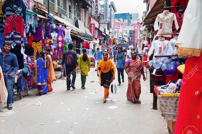 Authentic Shopping Experience in Bangalore for Souvenirs & Gifts - Meet the guide mindset: how you shop smarter