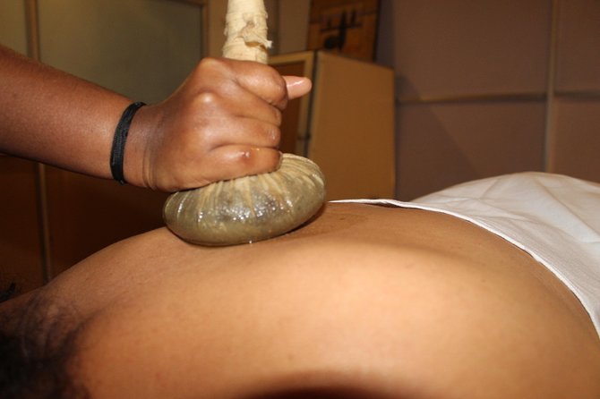 Ayurvedic Massages & Treatments - Getting to Coffee Inn: simple meeting point, easy return