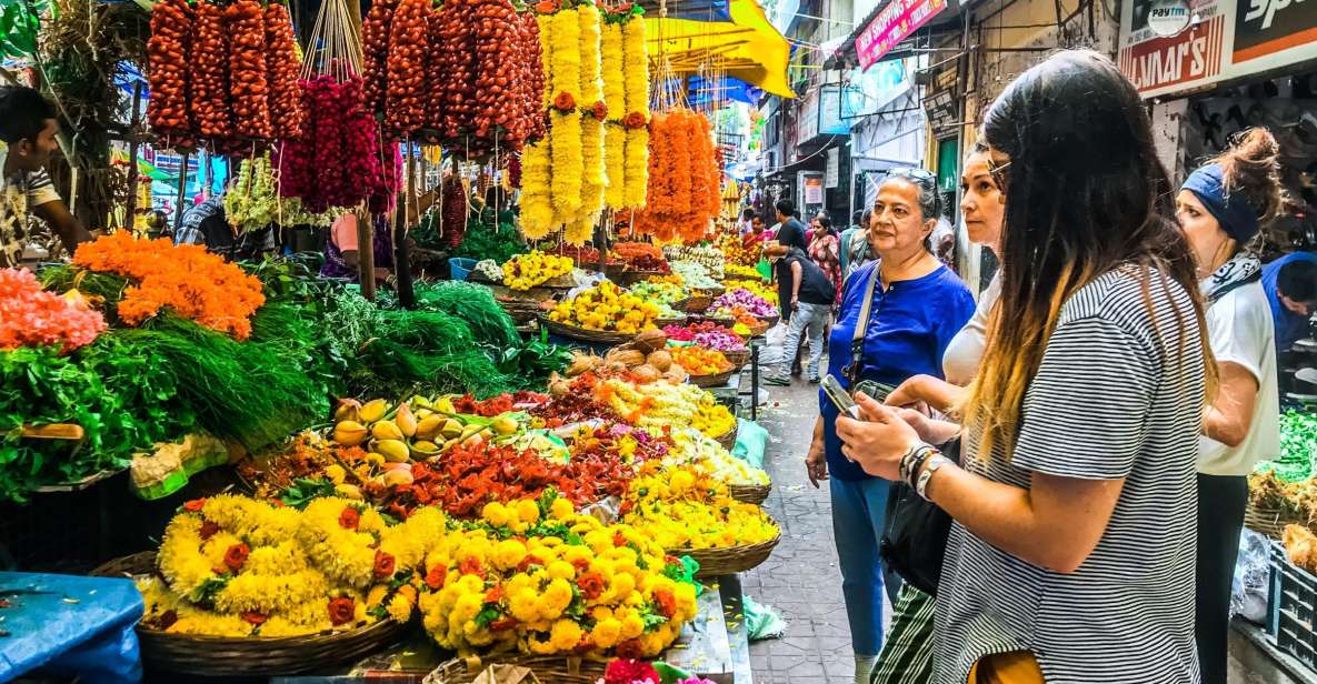 Bangalore: Basavanagudi Walking Tour with Bull Temple - Gandhi Bazaar and the flower market: where the colors and smells do the talking
