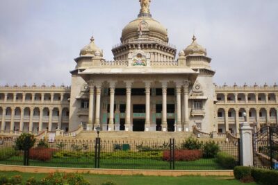 Bangalore City Tour (Lunch, Pick up & drop at hotel) - Vidhana Soudha, Attara Kacheri, and the red-copper court buildings