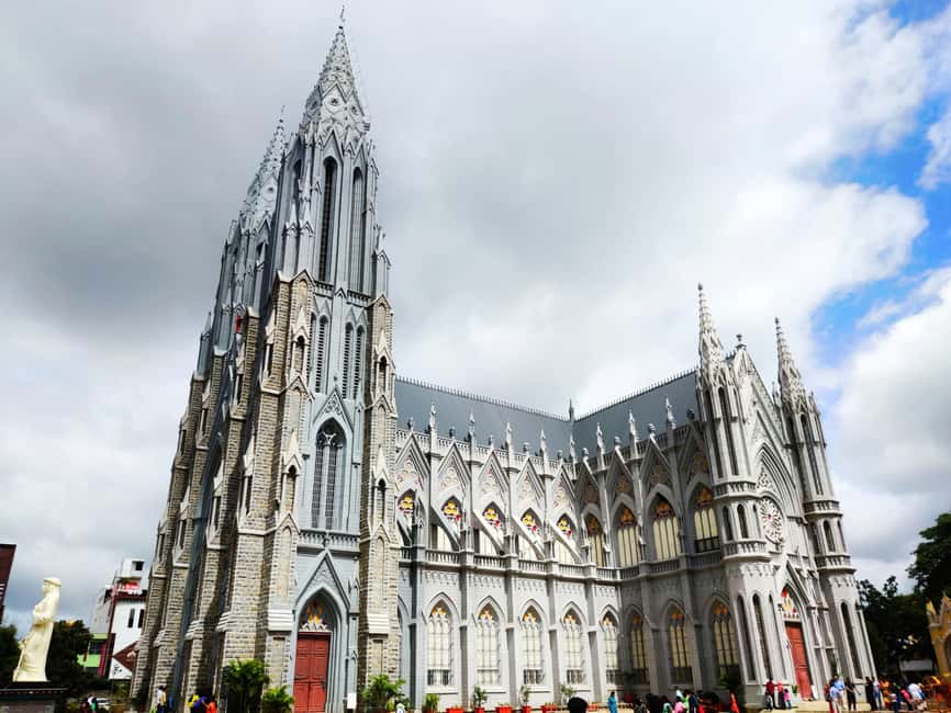 Bangalore: Mysore Full-day Private Tour with Guide and Lunch - The value of a private English guide (and how guides like Sam, Aakash, and Ayanna change the day)