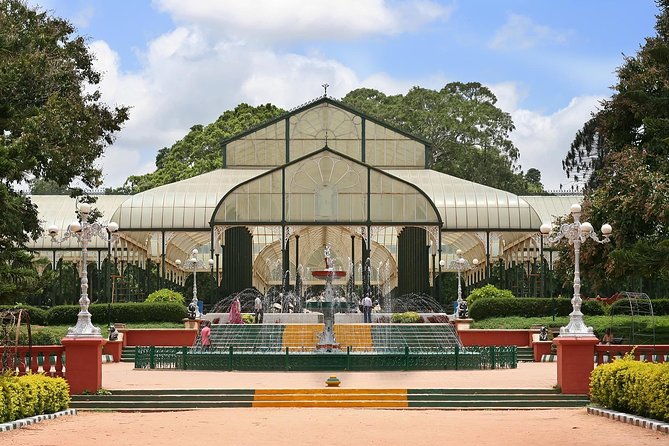 Bangalore Private Tour - Tipu Sultan’s Summer Palace and the KR Market area