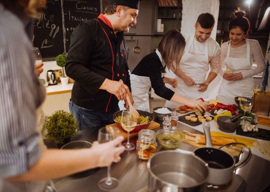 Bangalore: Traditional Cooking Classes & Dinner with Family - Who this suits best in Bangalore