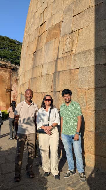 Bangalore Walking Tour KR Flower Market,Fort,Tippu palace - Bangalore Fort: A Quick Sight Stop That Sets Context