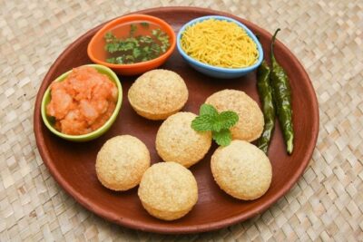 Banglore: Guided Street Food Crawl - Finding the guide at VB Bakery (and keeping your start smooth)