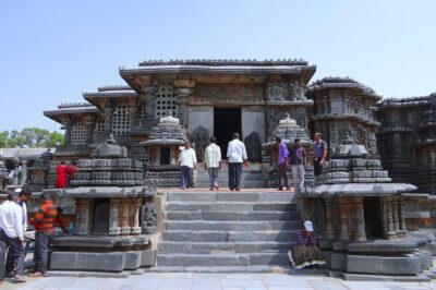 Belur and Halebidu From Bangalore - First stop: Belur Shri Chennakeshava Swamy Temple (and the 1117 victory link)