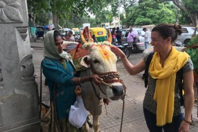 Bengaluru in a Nutshell-Full Day Tour - MG Road First: A Quick Orientation Shot of Central Bangalore