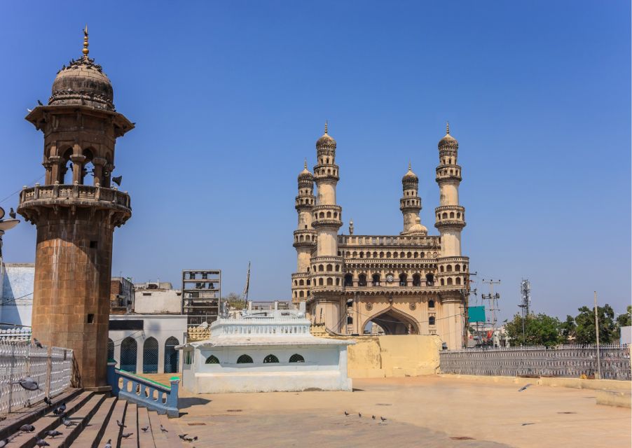 Best of Hyderabad (Guided Halfday City Sightseeing Tour) - A 4-hour Hyderabad game plan in an AC car