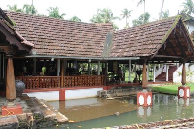Best of Kerala - Day 1 in Cochin: palace murals, a 16th-century synagogue, and Fort Kochi’s church