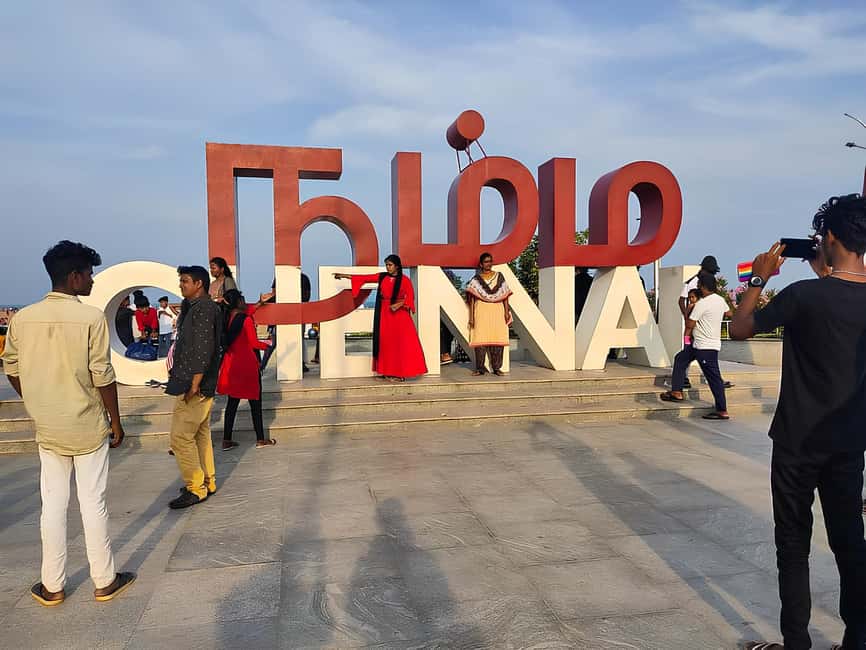 Chennai in a Day: Private Tour of Top Attractions with Lunch - A quick market walk near the temple: souvenirs and everyday color