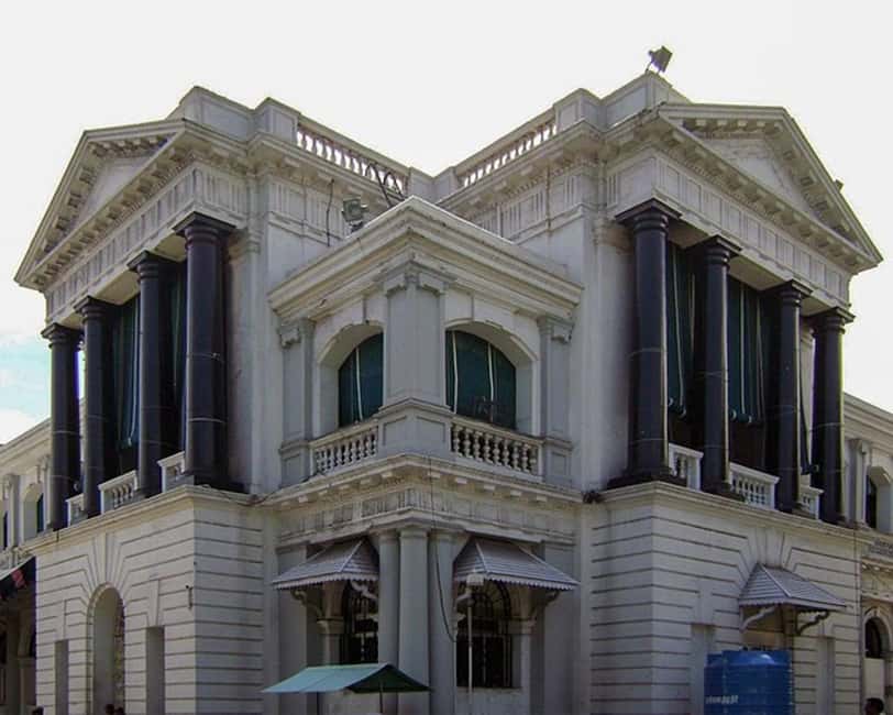 Chennai in a Day: Private Tour of Top Attractions with Lunch - Egmore Government Museum: one hour to connect dots