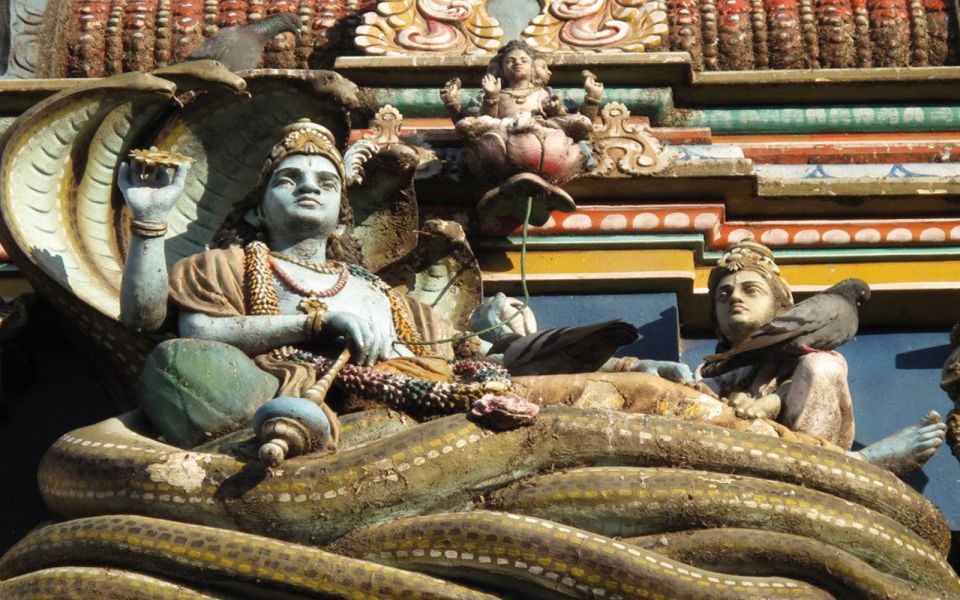 Chennai, Kapaleeshwarar Temple & Marina Beach Private Tour - Kapaleeshwarar Temple: Dravidian architecture you can actually read