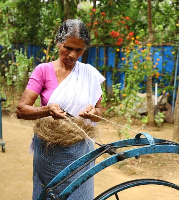 Cochin: Full-day Backwater Tour with Lunch and Evening Tea - Village Activities: Coir, Coconut Leaves, and More