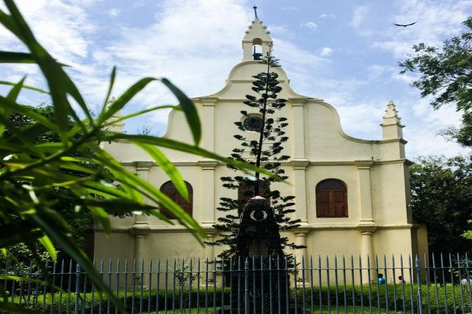 Cochin Heritage Tour - Dutch Palace: Portuguese roots, Dutch renovations, and murals that carry local art