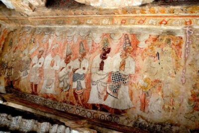 Day trip from Bangalore to Lepakshi for Temple architecture & paintings - Virabhadra Swamy Temple: Mukha Mandapa to Garbha Griha