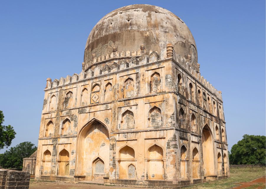 Day Trip to Bidar (Guided Private Tour by Car from Hyderabad - Bahmani Tombs: Where the mood turns quiet