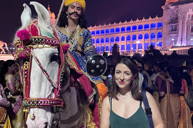 Experience Bangalore Evening City Walk Tour and Market Visit - Bangalore Fort outside view: a short history break with real dates
