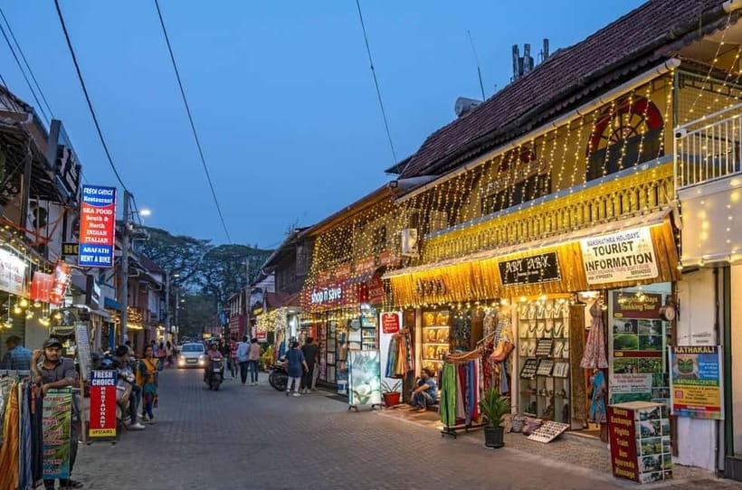 Explore Kochi in Nightlights: Guided Tour by Foot - Starting at Ernakulam Shiva Temple: A Simple Plan That Works