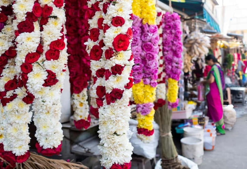 Exploring Chennai Bustling Markets: Guided Tour by Foot - Key Points at a Glance