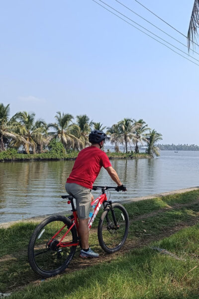 Fort Kochi Beach and Backwater eBike/Cycling Tour (Half Day) - How the bike, group size, and meeting points affect your comfort