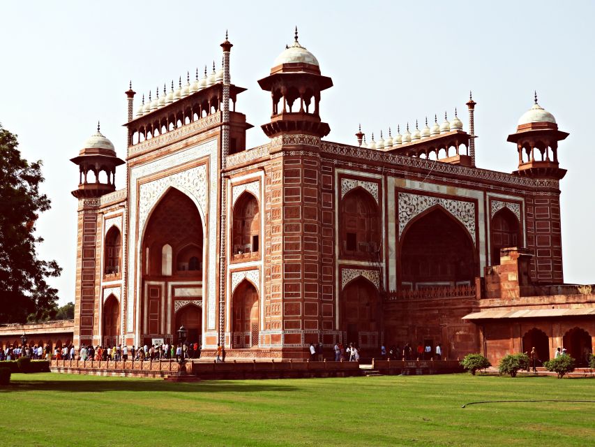 From Bangalore: Taj Mahal and Agra Guided Tour - Agra markets for handicrafts and marble souvenirs