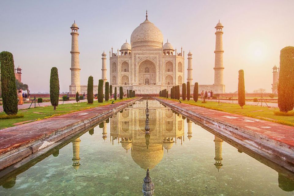 From Bangalore: Taj Mahal and Agra Guided Tour - Timing, group size, and what “private guided” feels like