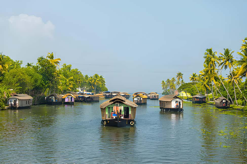 From Cochin: Day Tour of Alleppey houseboat with Lunch - Boarding the Houseboat: The Change in Pace Is the Point