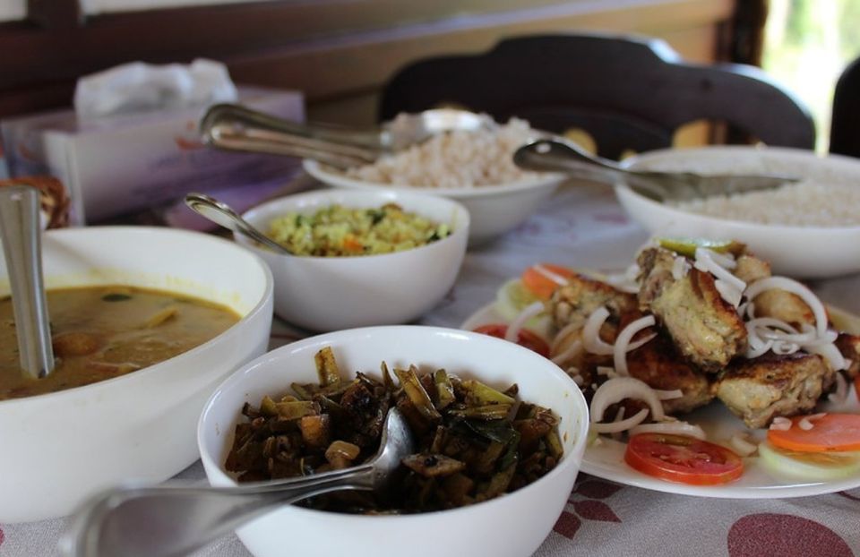From Kochi: 2-Day 1-Night Alappuzha Private Houseboat Cruise - Getting from Kochi to the houseboat without losing your day