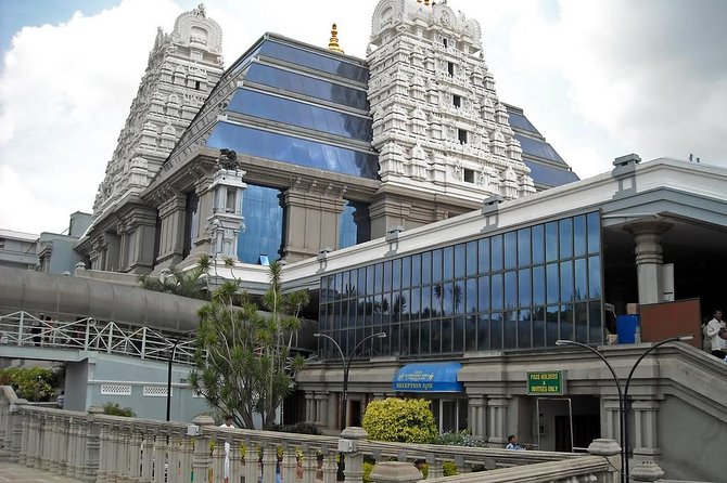 Full day private city tour of Bangalore with a professional guide - Stop 1: ISKCON Temple Bangalore and the Temple Rules That Matter