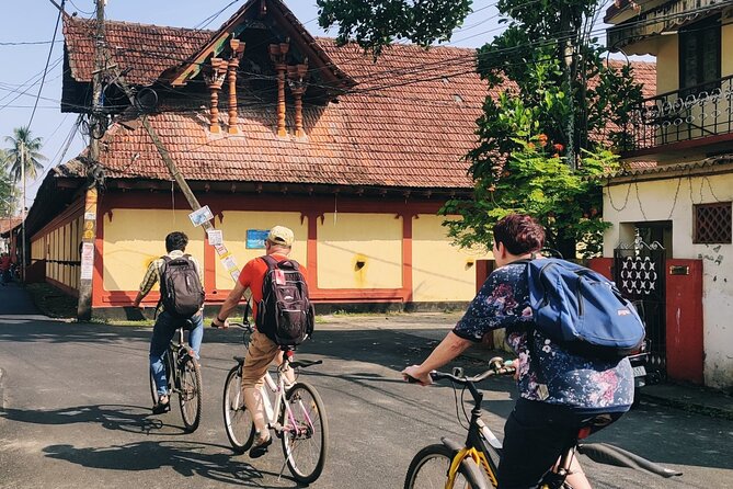 Good Morning Kochi Bicycle Tour - Private, small-group attention: when guides like Vijesh and Jithin matter