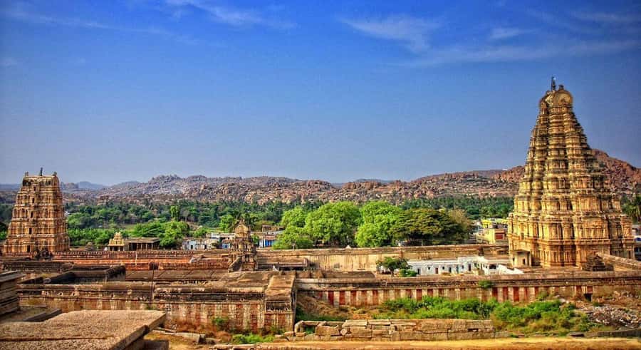 HAMPI FULL DAY TOUR FROM HOSPET - Hampi Bazaar (Virupaksha Bazaar): history you can still shop