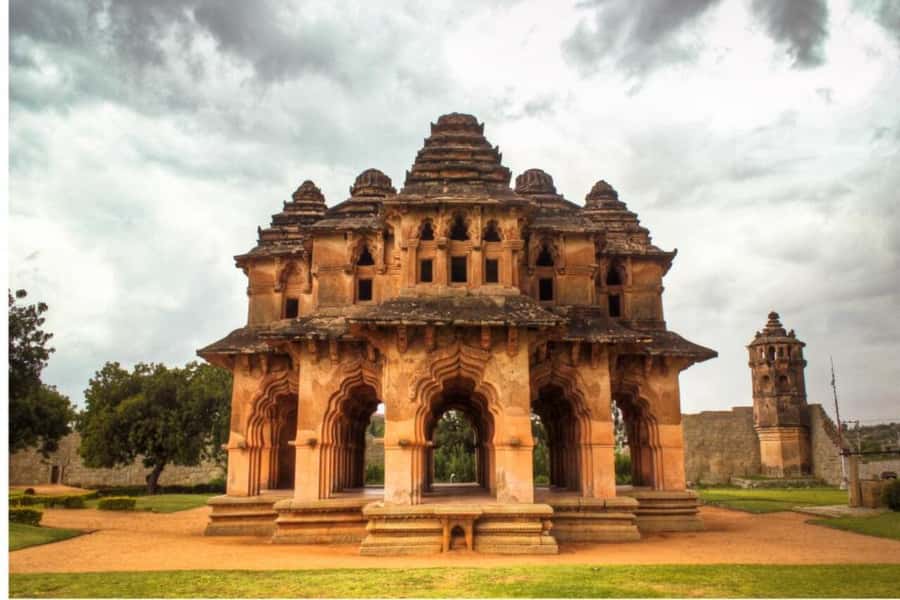HAMPI FULL DAY TOUR FROM HOSPET - Hospet pickup and the private AC car: smoother than DIY