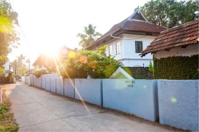 Heritage & Cultural Walk of Kochi (2 Hours Guided Walking Tour) - Stop 1: Kochi’s First Public Clock and the Mewar Connection
