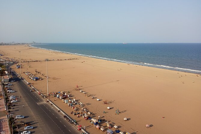 Highlights of the Chennai (Guided Half Day City Tour) - Stop 3: Chennai Lighthouse at Marina Beach (sea air break)