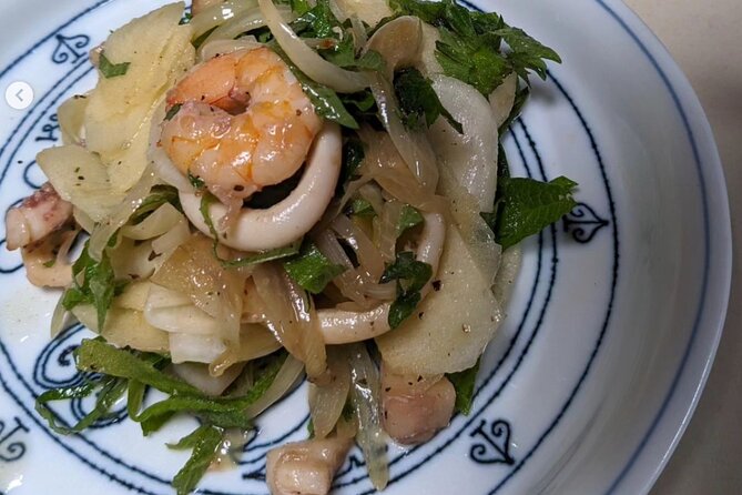 Home Meal Experience - Alcohol rules: lunch is included, sake tasting is not