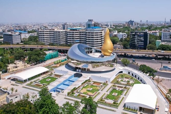Hussain Sagar Lake Private Walking Tour in Hyderabad - Why a 6 pm private walk around Hussain Sagar is such good timing