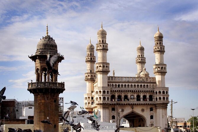 Hyderabad Classic Half Day Tour Snacks & Drinks Included - Two icons in five hours: the simple idea that works