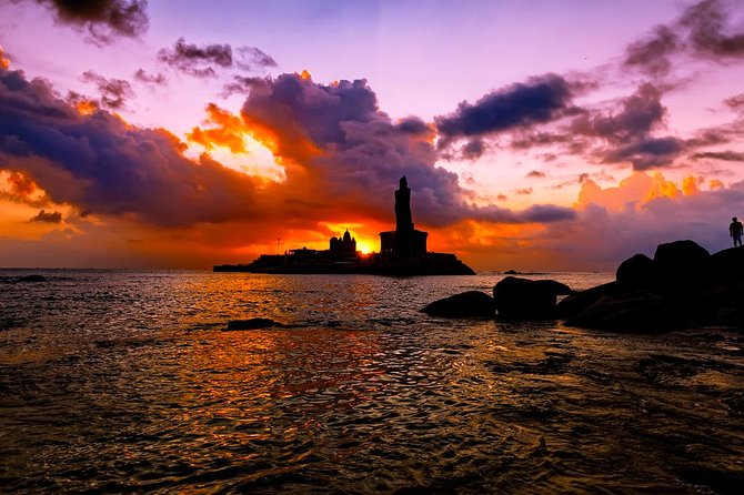 Kanyakumari Day Package - Vavathurai sea sights: Vivekananda Rock Memorial and the Thiruvalluvar Statue