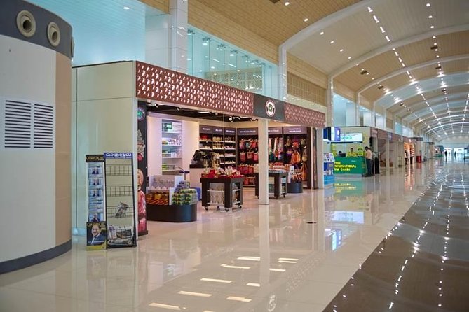 Kochi Airport Transfer - Meet-and-greet Pickup at Kochi Airport
