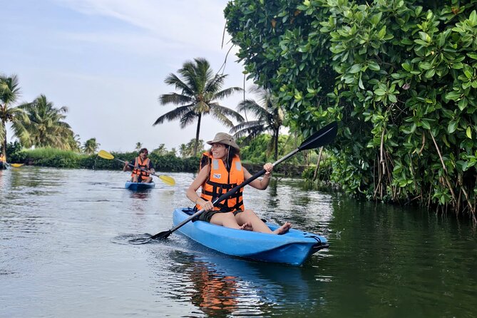 Kochi Kayaking Tour: Sunrise, Sunset & Floating Tea Break - The meeting point at Pizhala Bridge (and why it helps)
