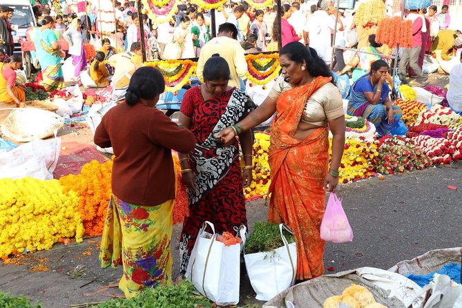 KR Market Photo Walk - Small group size: why it matters more than you think