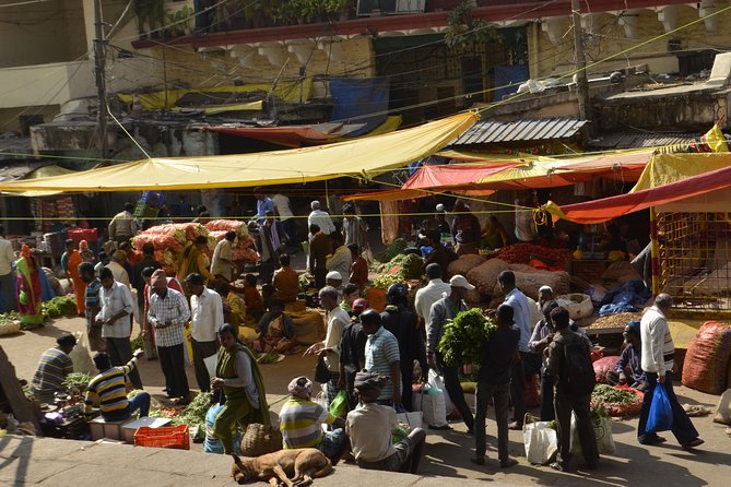 KR Market Photo Walk - How the 2–3 hour flow feels on the ground