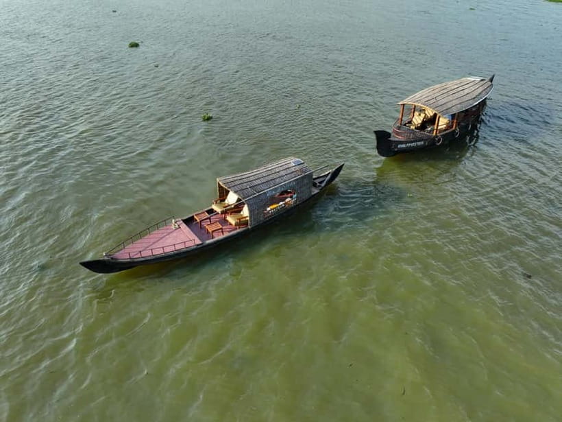 Kumarakom: Sunrise Cruise With Village Life and Local Food - Toddy tapping and tea at a local shop: coconut culture before breakfast