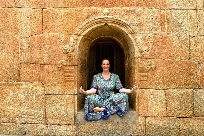 Lepakshi Temple and Nandi Hills Day Trip from Bangalore - Walking the gardens and parks: what to do with your extra time