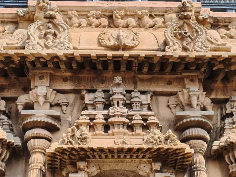 Madurai: City Highlights Temple and Market Tour - Photography and device rules: how to avoid surprises