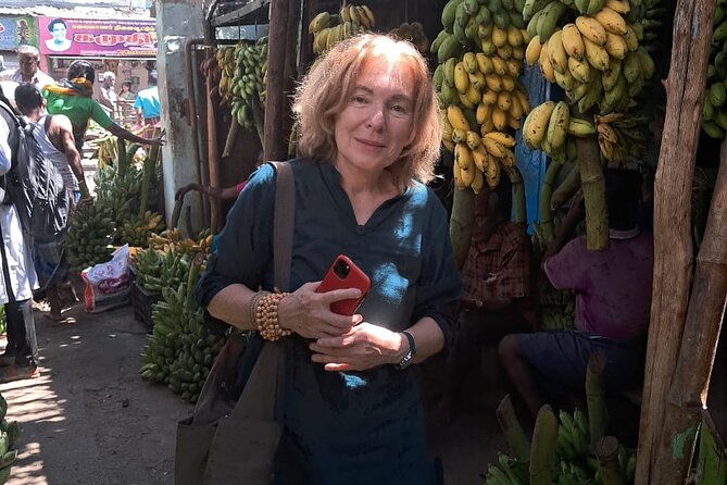 Madurai Walking Tour of Meenakshi temple, bazaars and markets - Banana market stop: 16 varieties, and the wholesale rhythm