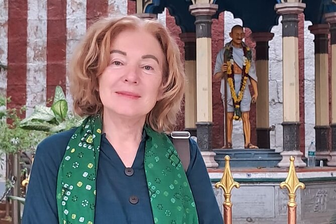 Madurai Walking Tour of Meenakshi temple, bazaars and markets - Guides and group size: why you get real attention